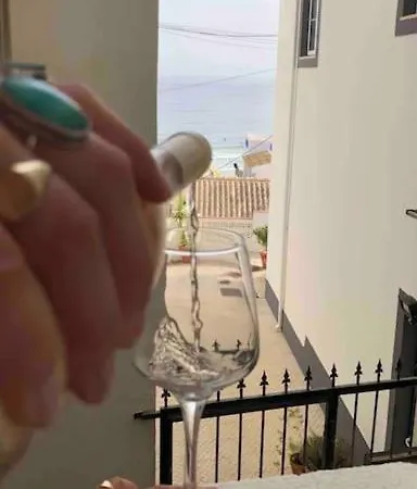 Beautiful 1 Bed Sea View Appartement *